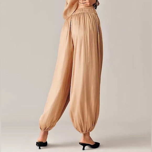 Anthropologie Maeve Shiny Hold Balloon Harem Pants Gold - Picture 2 of 10